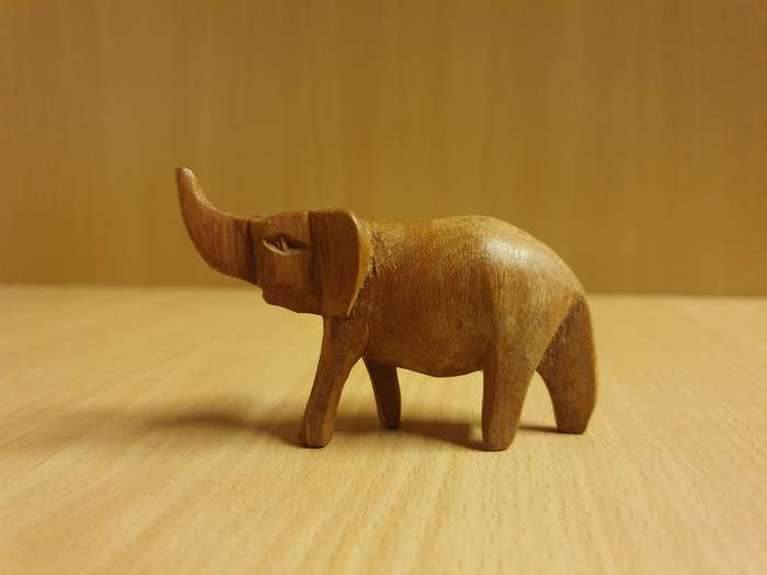 Miniature Wooden Elephant Figurine (8cm x 5cm)