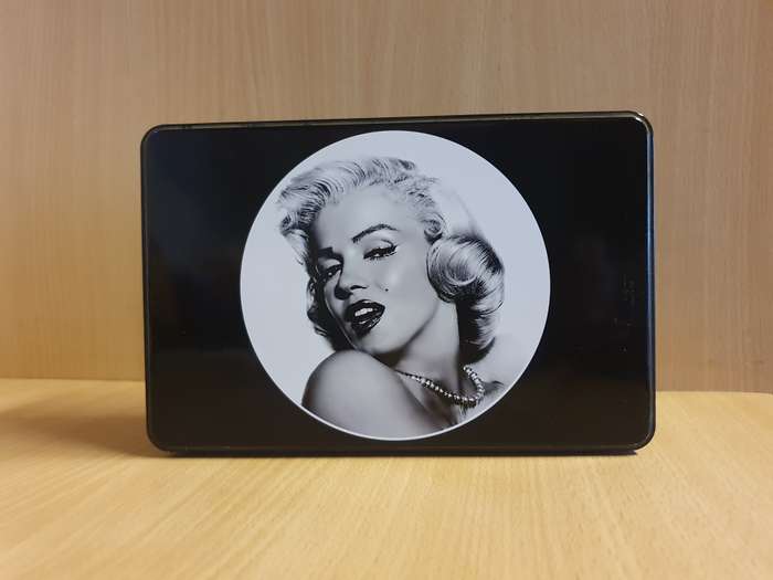 Black & White Marilyn Monroe Tin  (20cm x 13cm height 7cm)