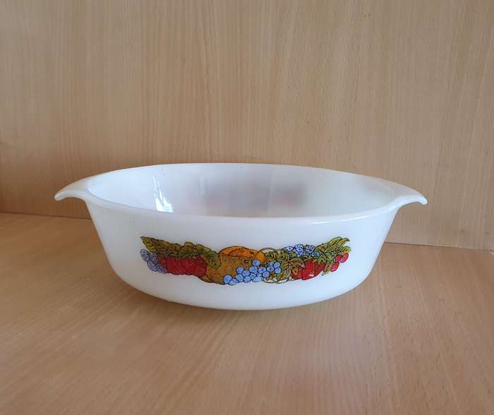 Vintage Anchor Hocking Fire-Proof Oven-Dish - Made in USA (24cm height 8cm)