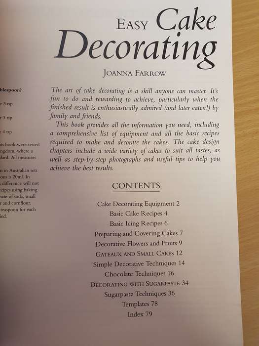 Easy Cake Decorating : Joanna Farrow  (Paperback)