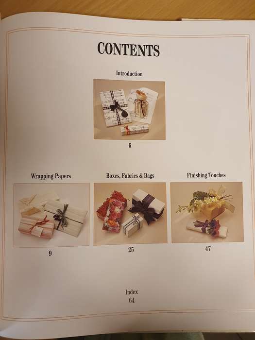 Giftwrapping : Janet Bridge  (Hardcover)
