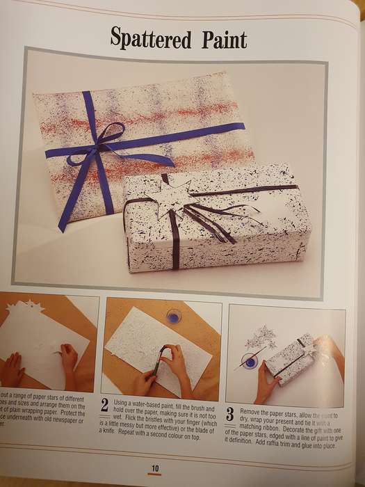 Giftwrapping : Janet Bridge  (Hardcover)