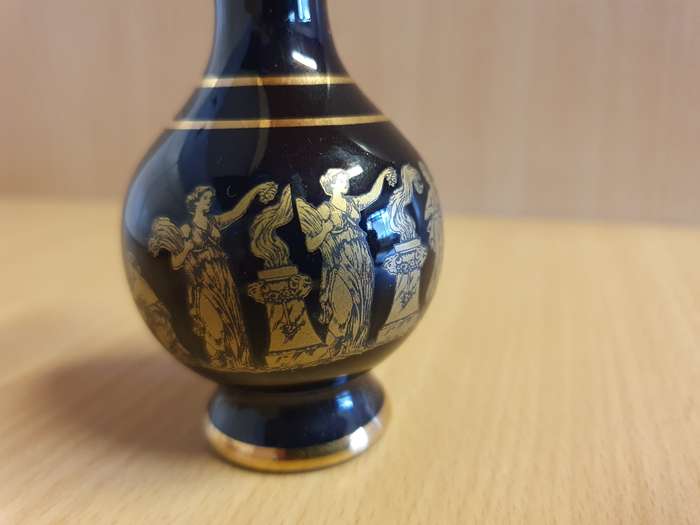 Vintage Hand Made Neofitou Keramik Vase, Made in Greece