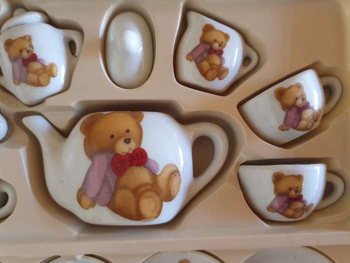 13 Piece Teddy Bear Teaset  (Dollhouse)