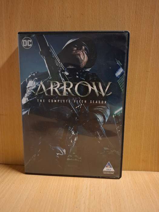 Arrow - The Complete Fifth Season - Dvd  (5 discs)