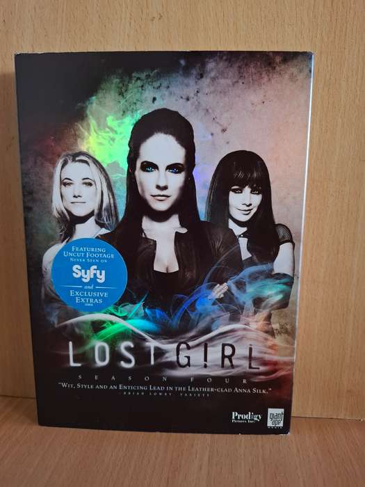 Lost Girl - Season Four - Dvd  (5 discs)
