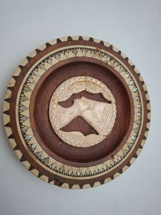 Small Round Egyptian Wall Plate - width 11cm
