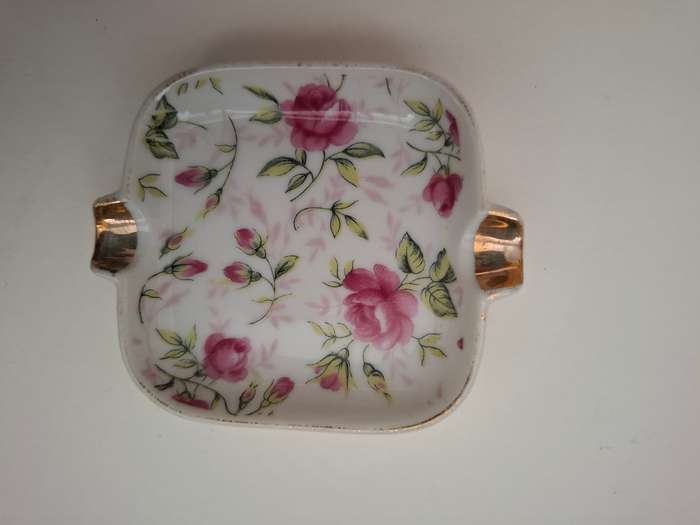 Vintage Small Floral Ashtray -  8cm x 7cm