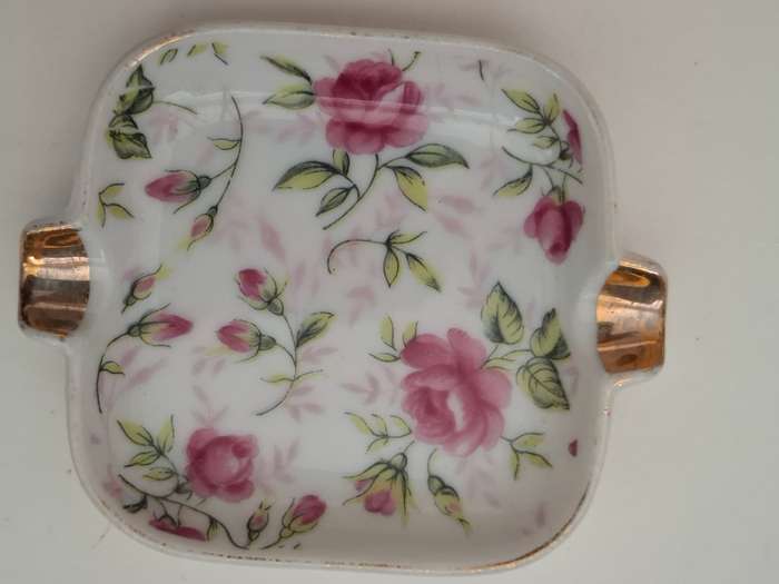Vintage Small Floral Ashtray -  8cm x 7cm