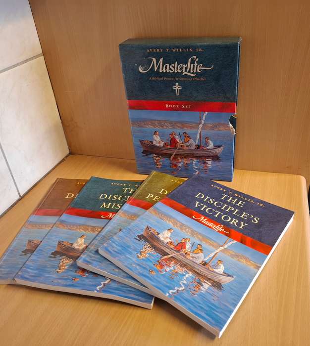 Masterlife Book Set - Biblical Process for Growing Disciples: Avery T. WIllis (set of 4)