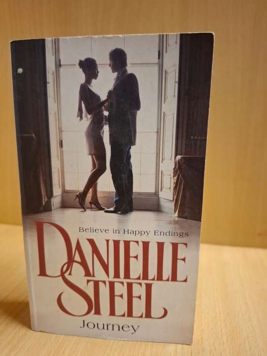 Journey: Danielle Steel (Paperback)