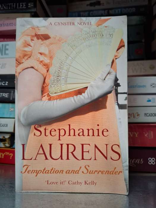 Temptation and Surrender: Stephanie Laurens (Paperback)