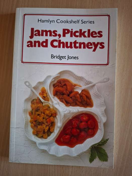 Hamlyn Cookshelf Series - Jams, Pickles and Chutneys: Bridget Jones  (Paperback)
