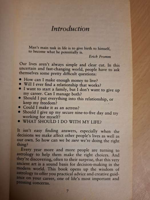 The Sun Sign Career Guide: Robert G. Walker & Howard Sasportas  (Paperback)
