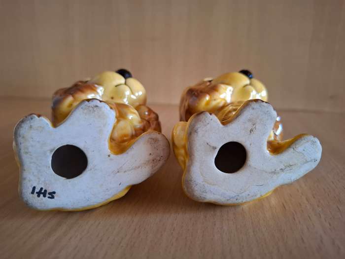 Dog Figurine Salt & Pepper Set