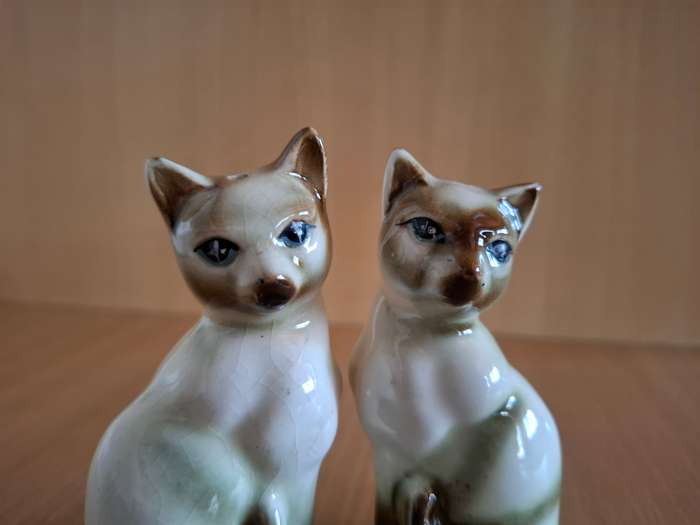 Set Cat Figurine Salt & Pepper Shakers