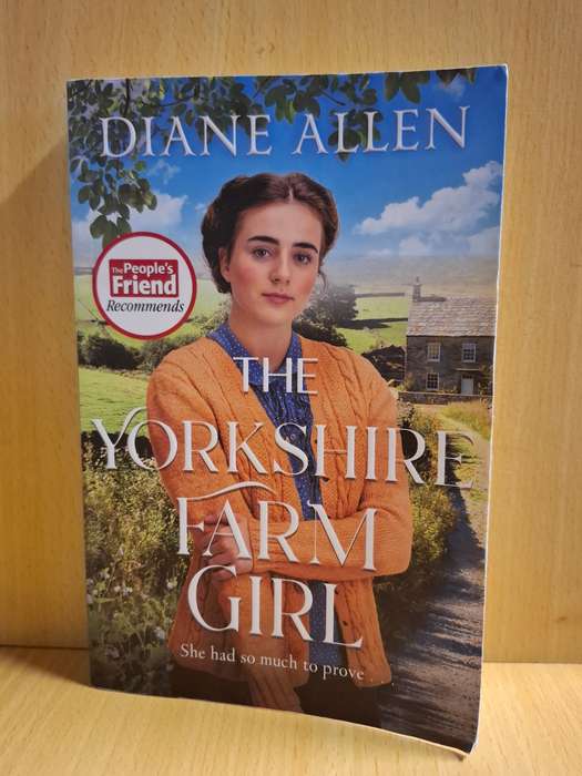 The Yorkshire Farm Girl : Diane Allen  (Paperback)