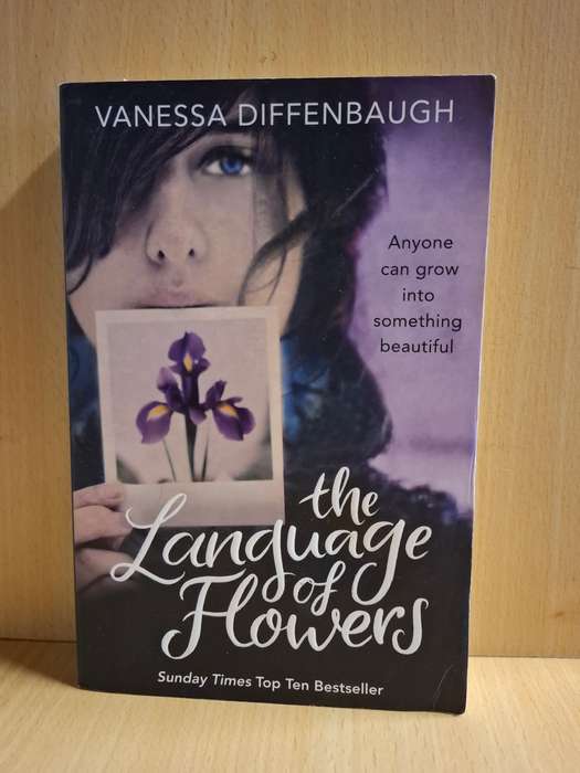 The Language of Flowers : Vanessa Diffenbaugh (Paperback)