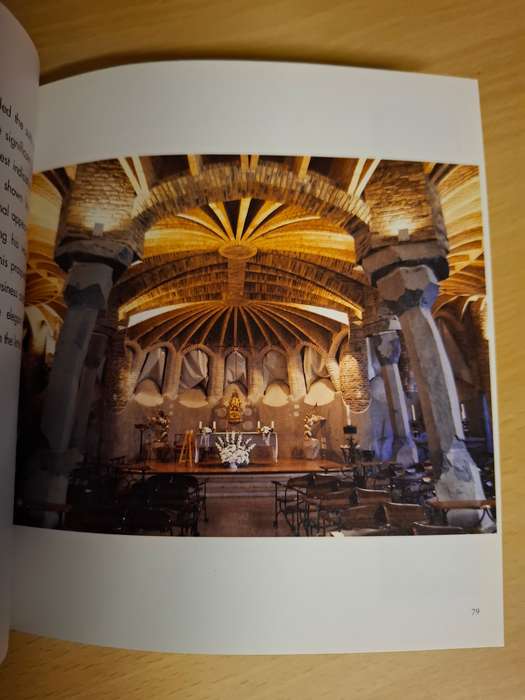 Antoni Gaudi  (Paperback)