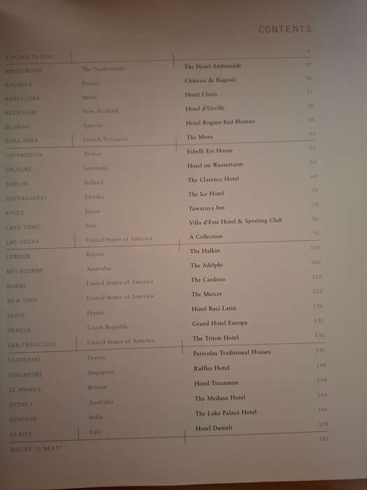 A Place to Stay - 30 Extraordinary Hotels : Shelley-Maree Cassidy  (Paperback)