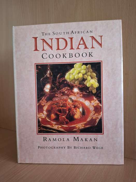 The South African Indian Cookbook : Ramola Makan  (Hardcover)