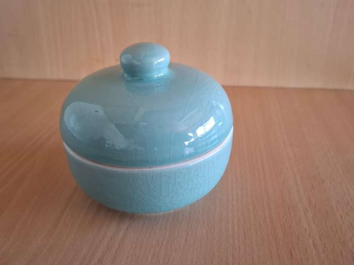 Round Ceramic Lidded Sugar Bowl - width 10cm height 7cm