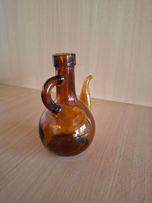 Small Vintage Brown Glass Jug - height 12cm width 9cm