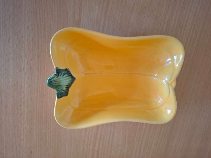 Set of 2 Vegetable Shaped Ceramic Serving Dishes - 15cm x 12 cm