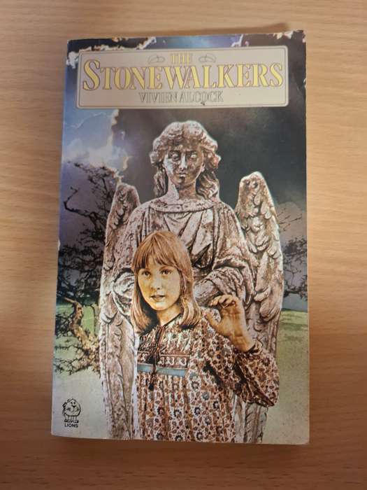 The Stonewalkers : Vivien Alcock (Paperback)