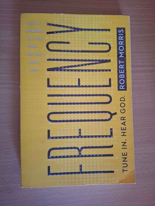 Frequency : Robert Morris  (Paperback)