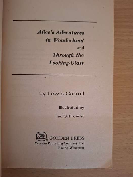 Alice in Wonderland by Lewis Carroll  (Paperback)