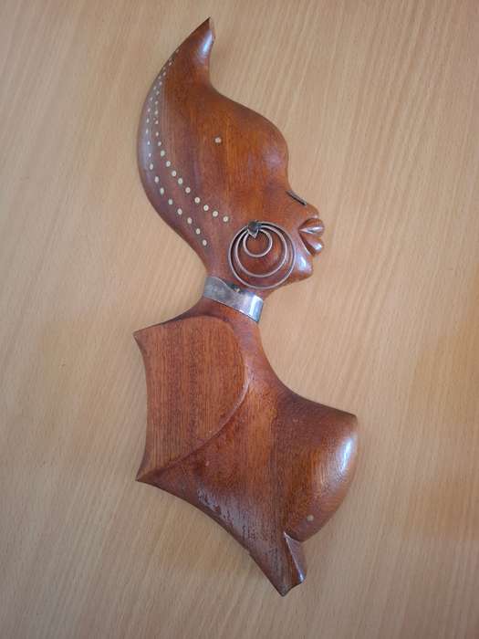 Set of 2 Wooden Female Figurine Wall Hanging