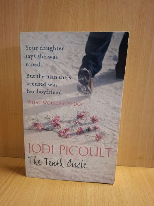 The Tenth Circle: Jodi Picoult (Paperback)