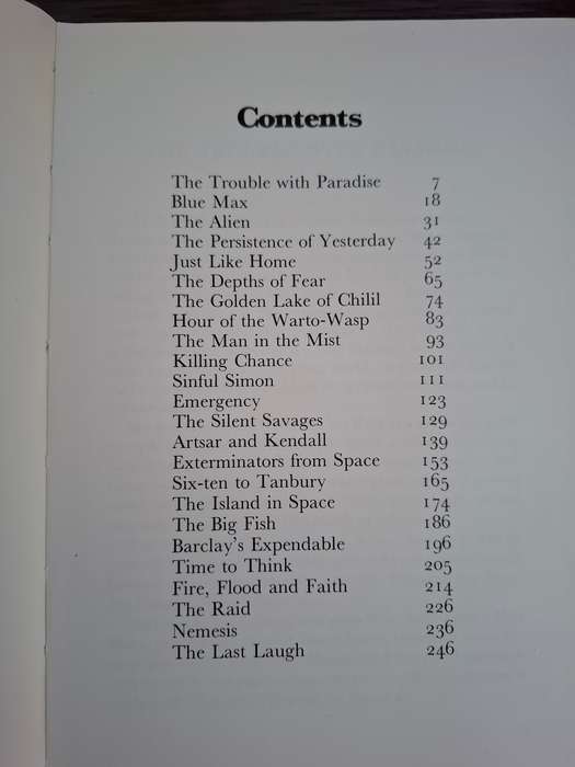 Hamlyn - Exciting Stories of fantasy and the future  (Hardcover)