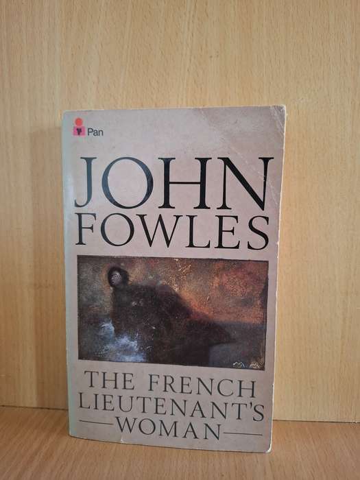 The French Lieutenant`s Woman : John Fowles  (Paperback)
