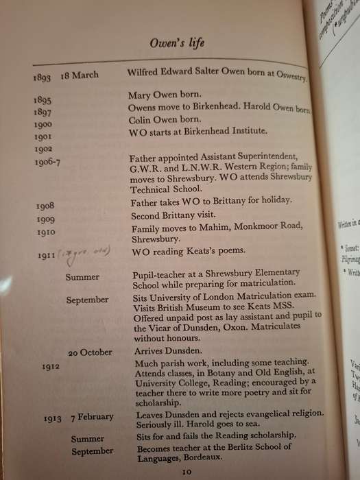 War Poems and Others - Wilfred Owen  (Paperback)