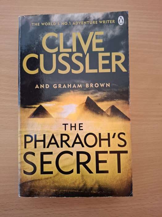 The Pharoah`s Secret: Clive Cussler (Paperback)