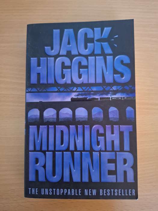 Midnight Runner : Jack Higgins  (Paperback)