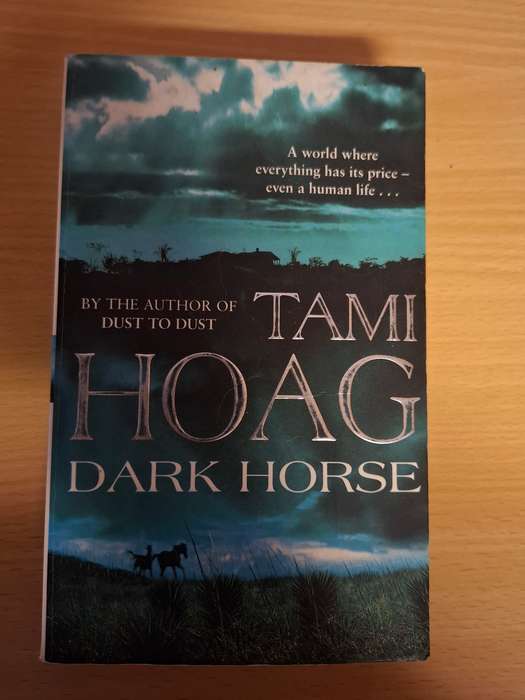 Dark Horse: Tami Hoag (Paperback)