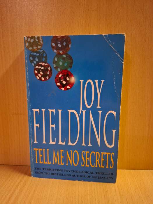 Tell Me No Secrets : Joy Fielding  (Paperback)