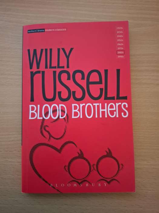 Blood Brothers : Willy Russell  (Paperback)