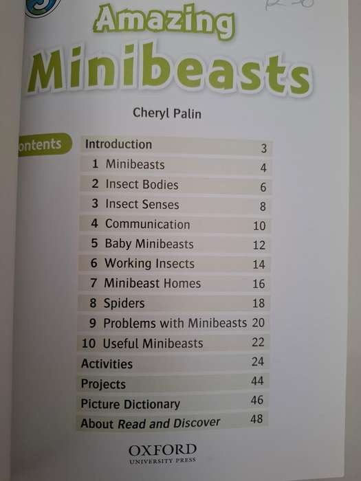 Oxford Read and Discover - Amazing Minibeasts  (Paperback)