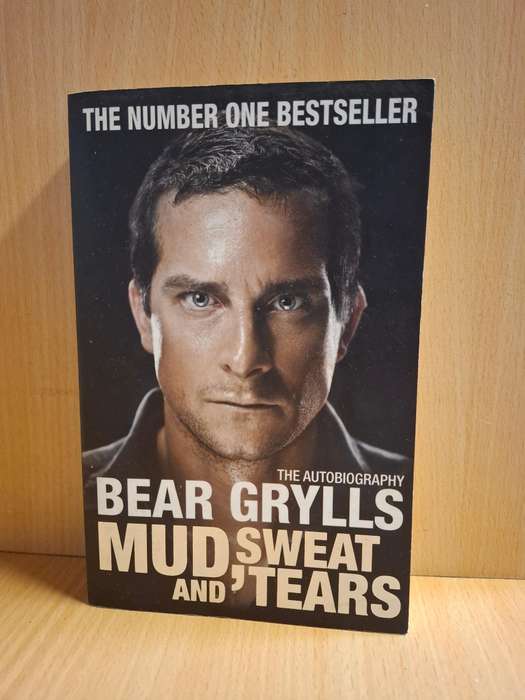 Bear Grylls - The Autobiography - Mud, Sweat and Tears (Paperback)
