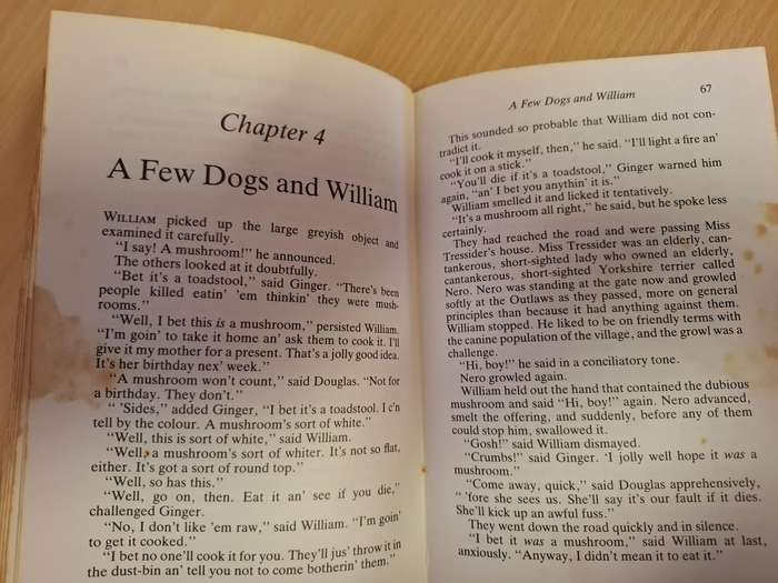 William The Showman by Richmal Crompton  (Hardcover)