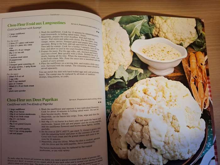 Classic French Kitchen - Seasonal Ways with Vegetables (Paperback)