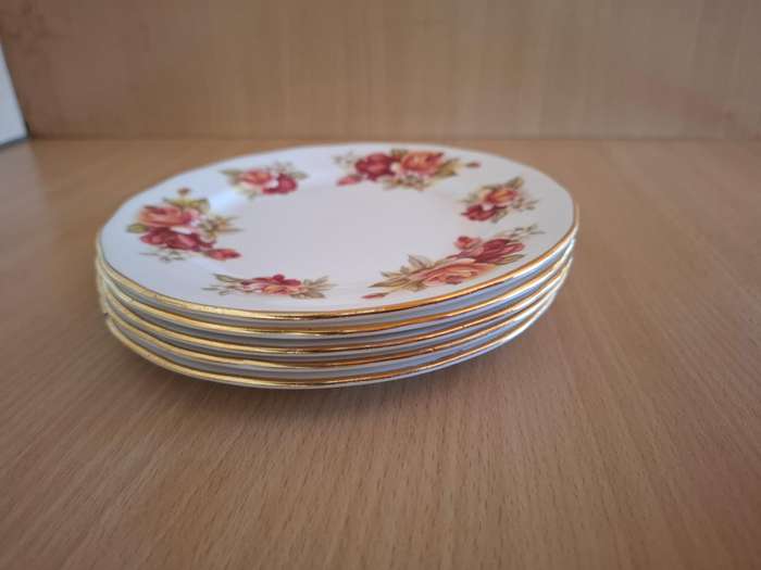 Set of 5 Vintage Queen Anne Bone China Cake Plate - width 16cm