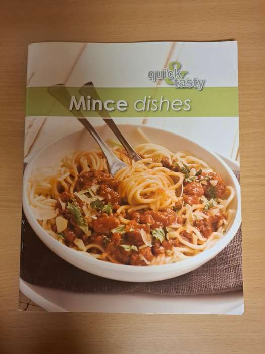 Quick & Tasty - Mince Dishes  (Paperback)