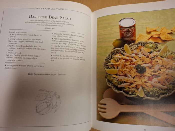 The Complete Heinz Cookbook - Over 140 delicious recipes (Hardcover)