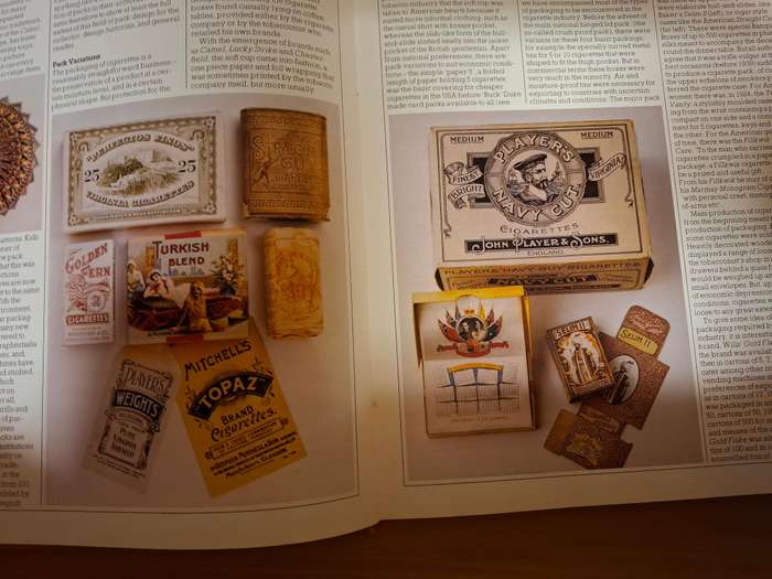 Hamlyn - Cigarette Pack Art : Chris Mullen  (Hardcover)