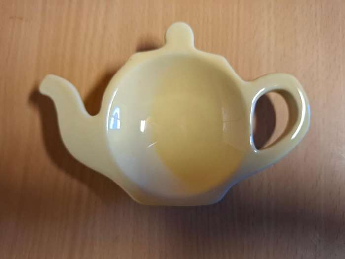 Small Yellow Ceramic Teabag Holder (13cm x 9cm)